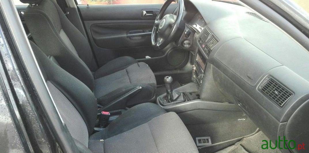 2000' Volkswagen Golf IV Variant photo #1