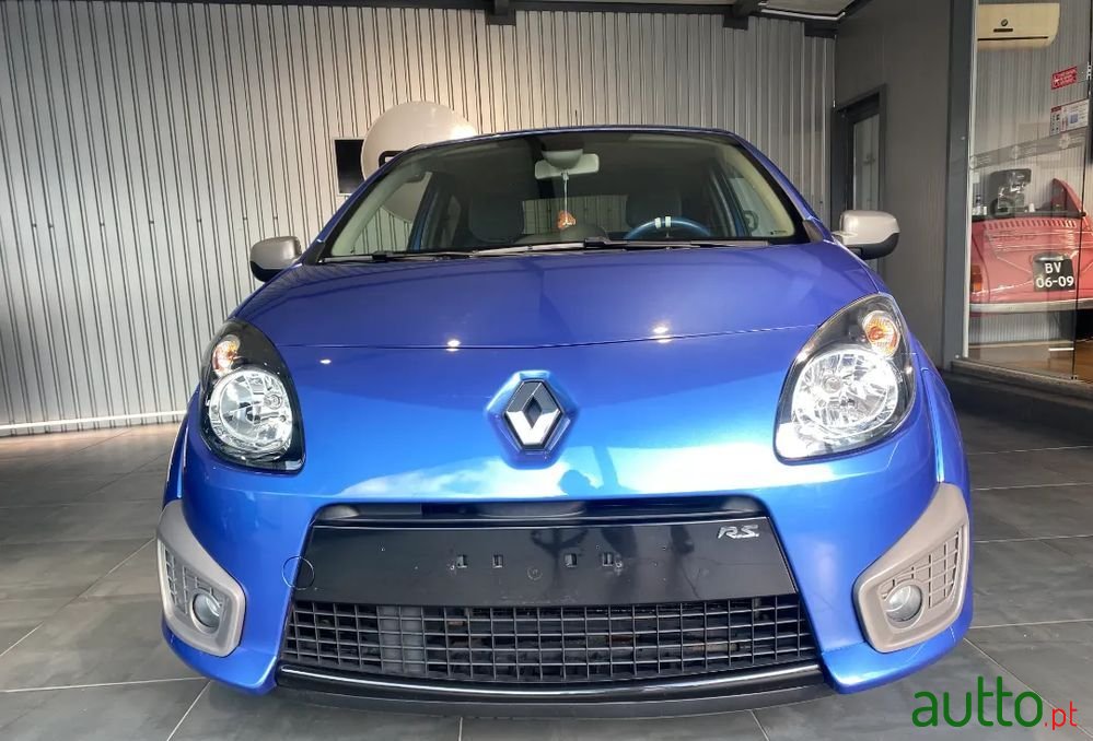 2010' Renault Twingo 1.6 16V Rs photo #4