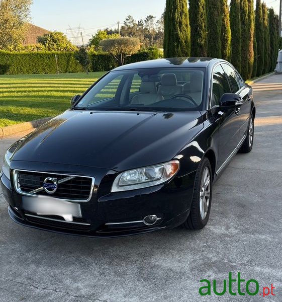 2010' Volvo S80 2.0 D3 Summum photo #2
