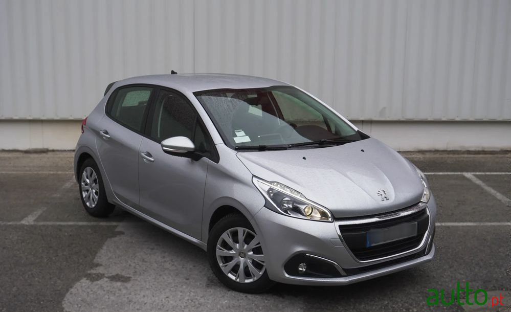 2017' Peugeot 208 photo #1