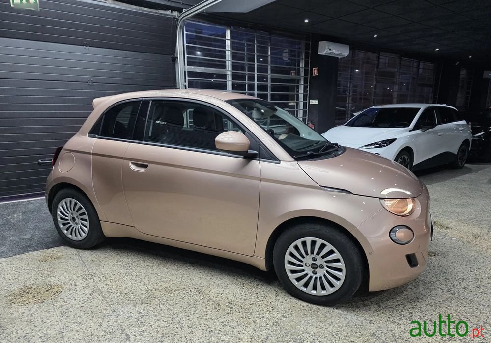 2023' Fiat 500E 3 + 1 23.65 Kwh photo #4