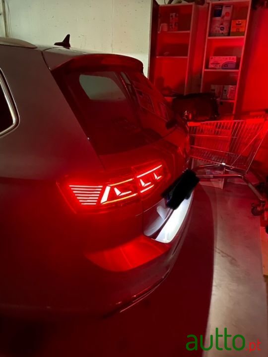 2021' Volkswagen Passat photo #6