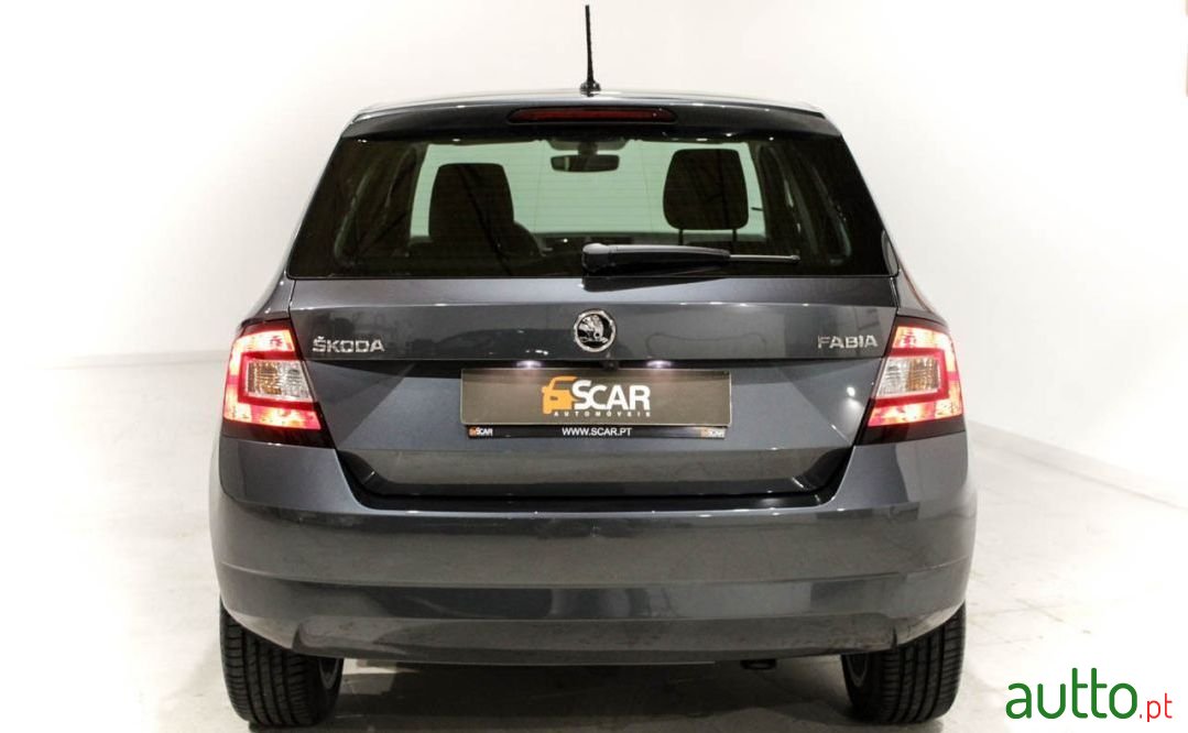 2018' Skoda Fabia photo #4