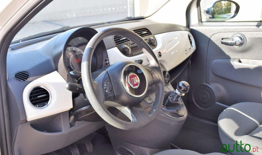 2012' Fiat 500C photo #1