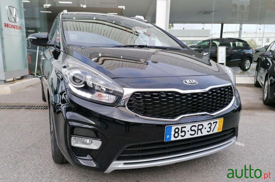 2017' Kia Carens photo #1