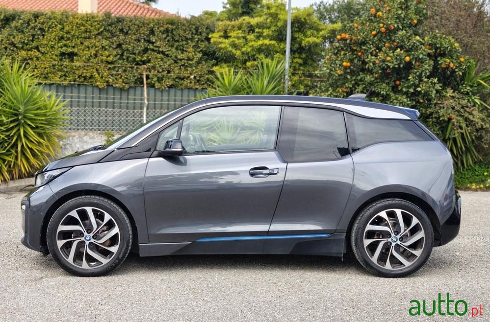 2021' BMW Série I 120Ah photo #2