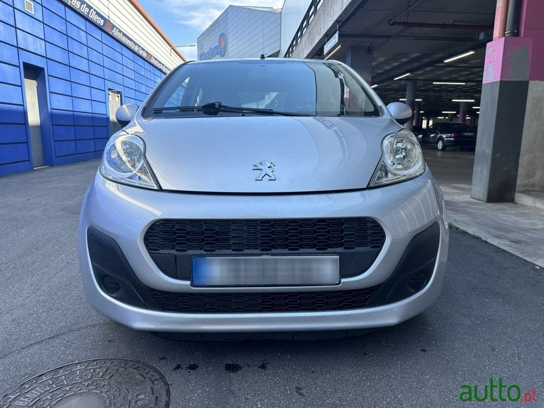 2013' Peugeot 107 photo #1