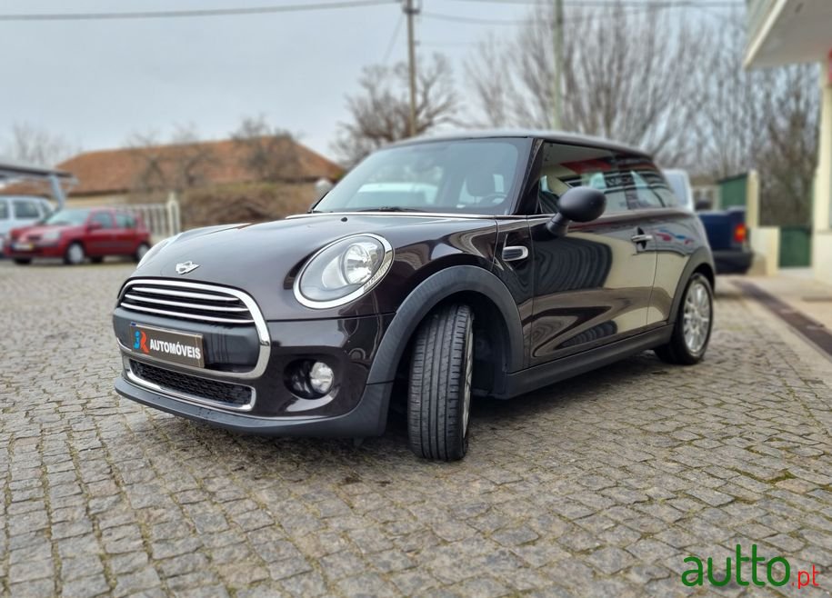 2014' MINI One photo #3