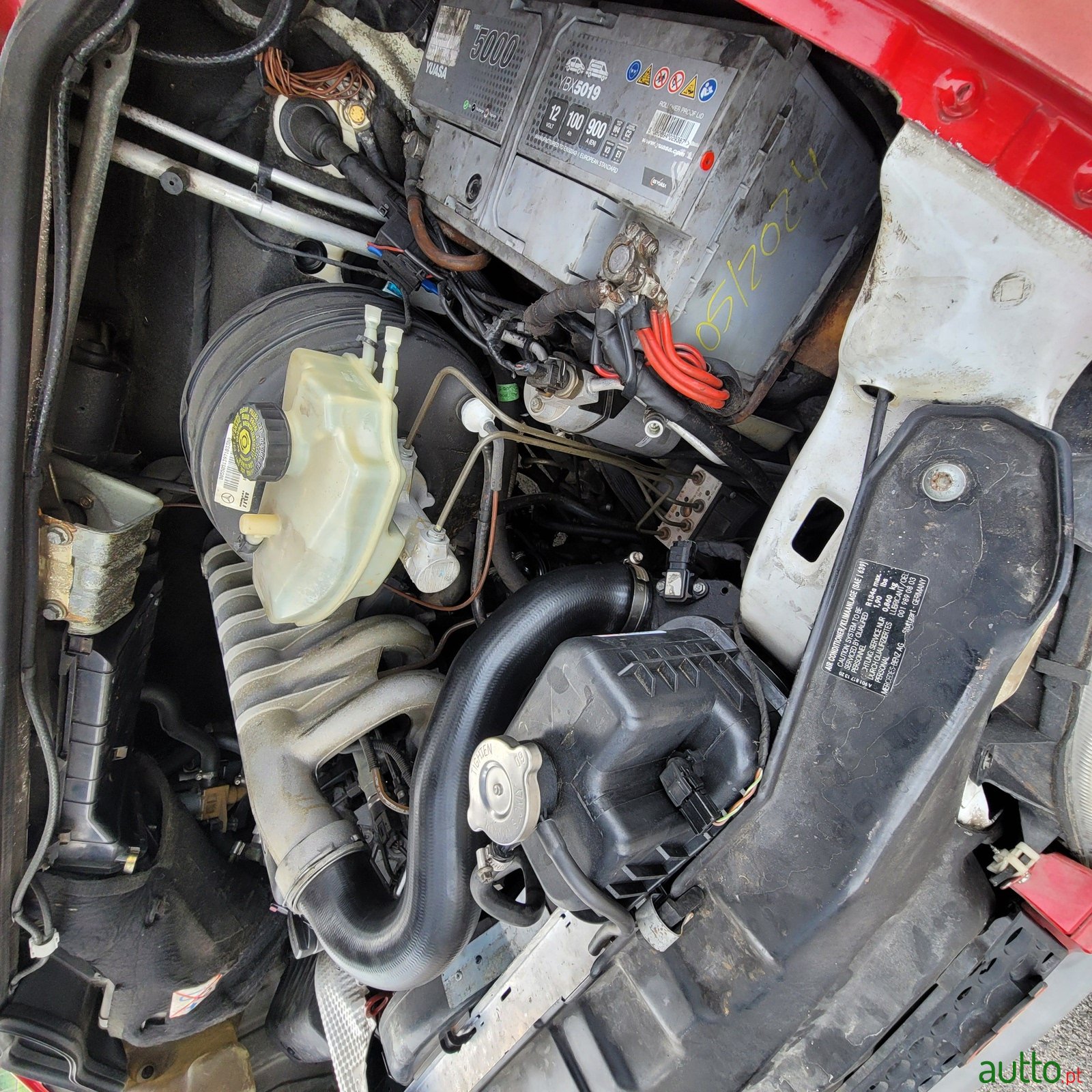 2005' Mercedes-Benz Model 416 NF DCI photo #3