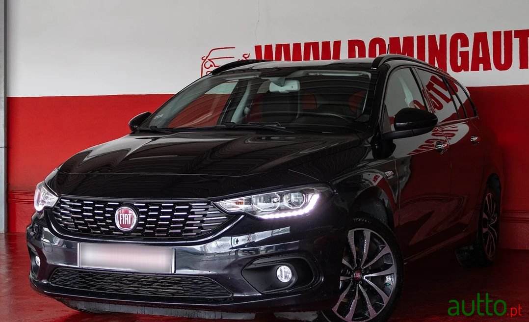 2017' Fiat Tipo Station Wagon photo #3