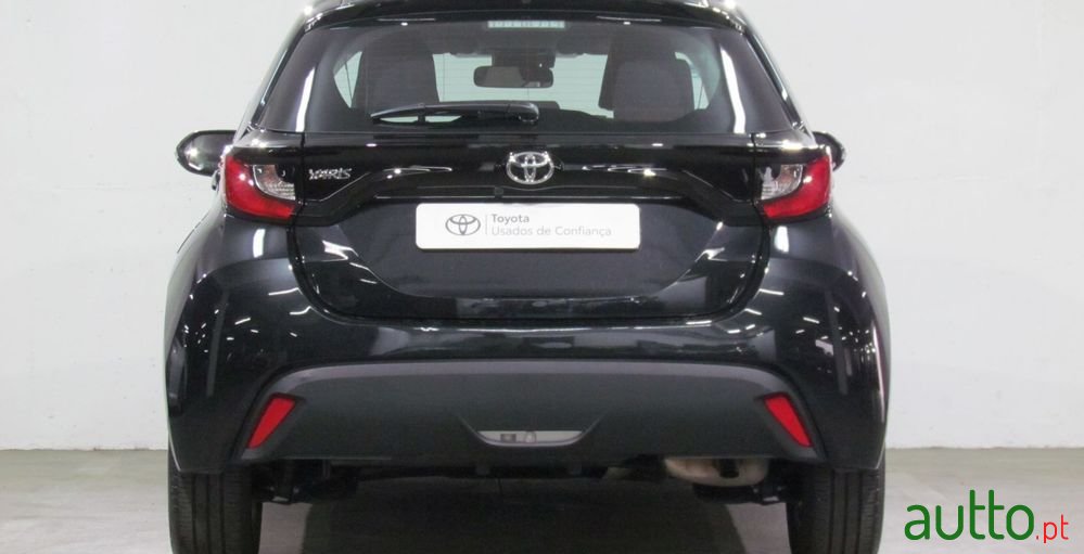 2022' Toyota Yaris photo #4