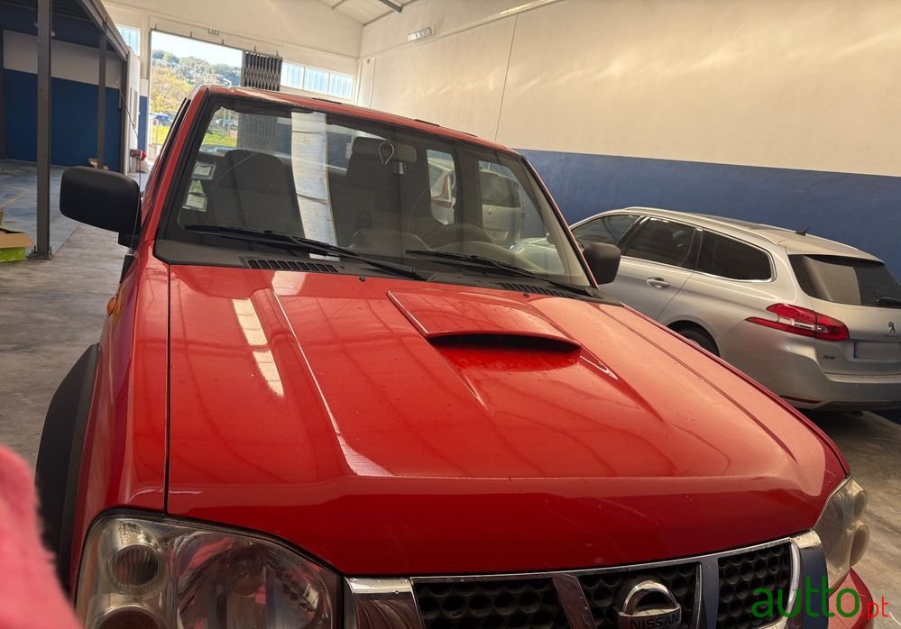 2004' Nissan Navara photo #2