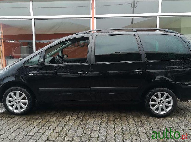 2003' Volkswagen Sharan photo #1