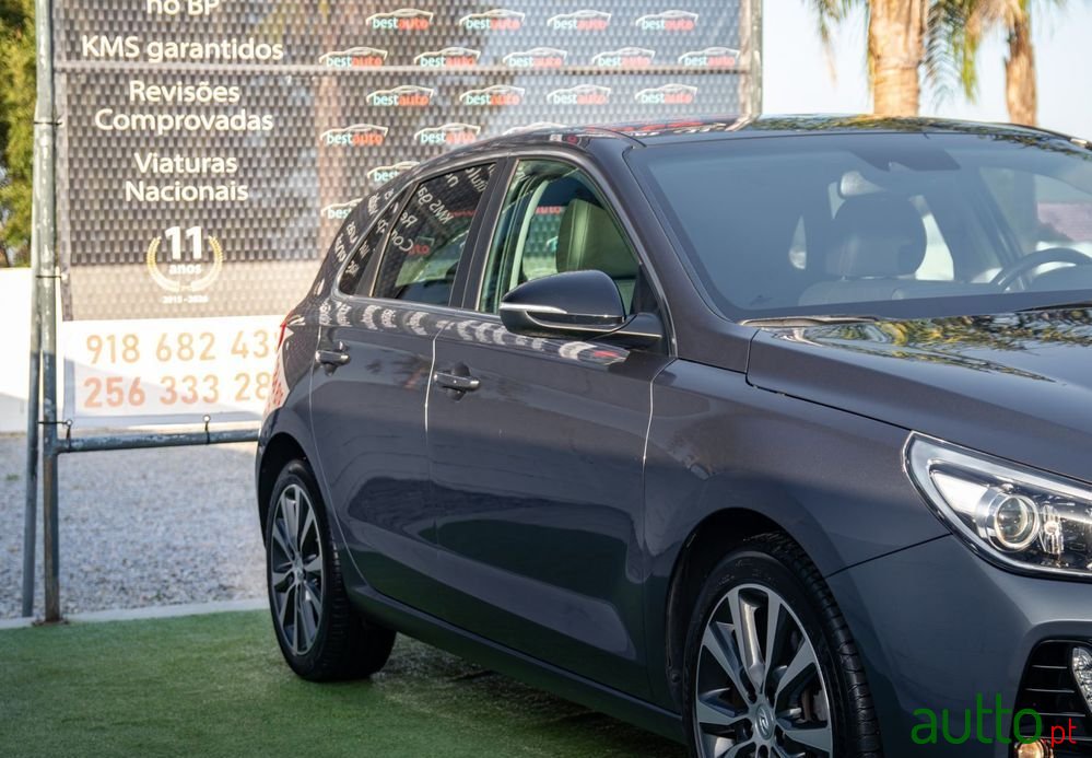 2018' Hyundai i30 photo #5