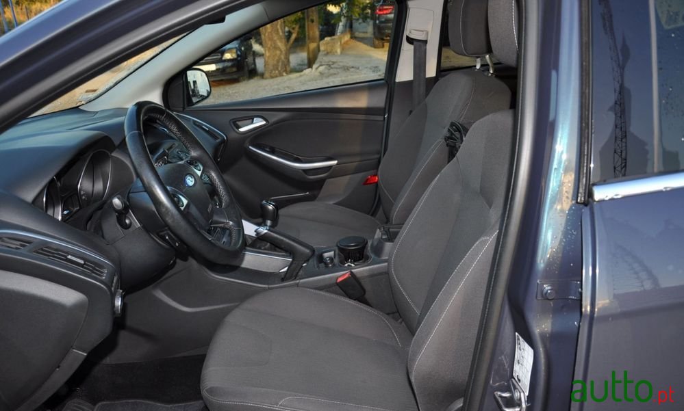 2014' Ford Focus photo #5