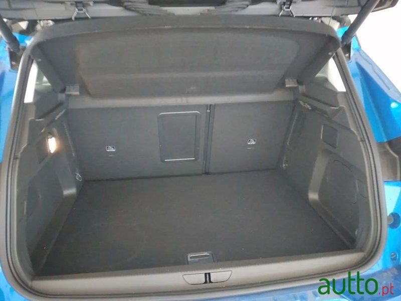 2022' Opel Grandland 1.6 T Phev Ultimate photo #6