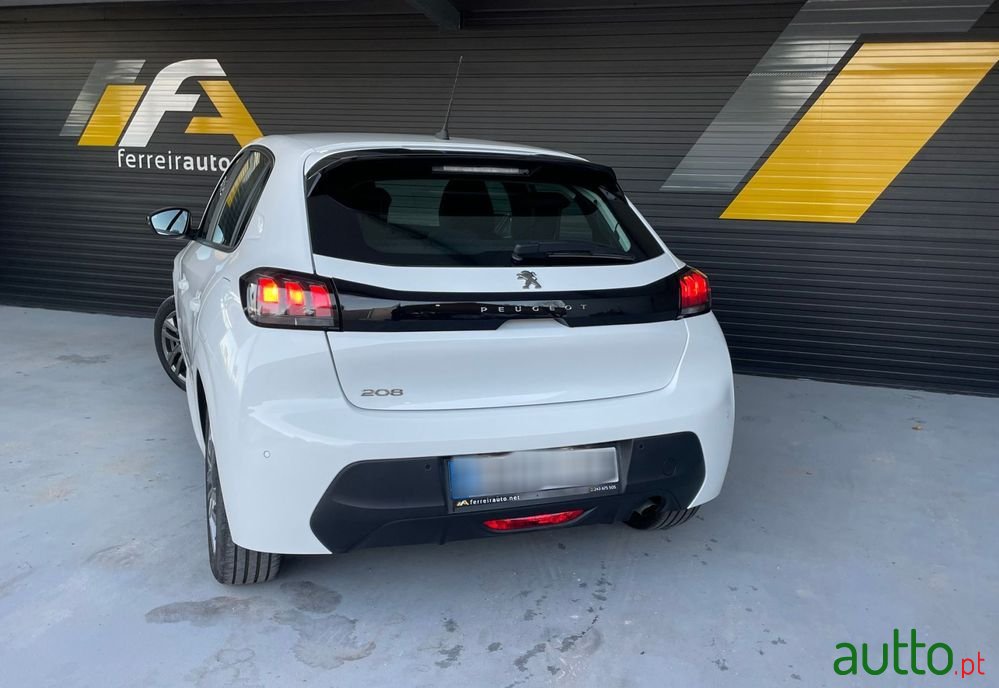 2022' Peugeot 208 photo #5