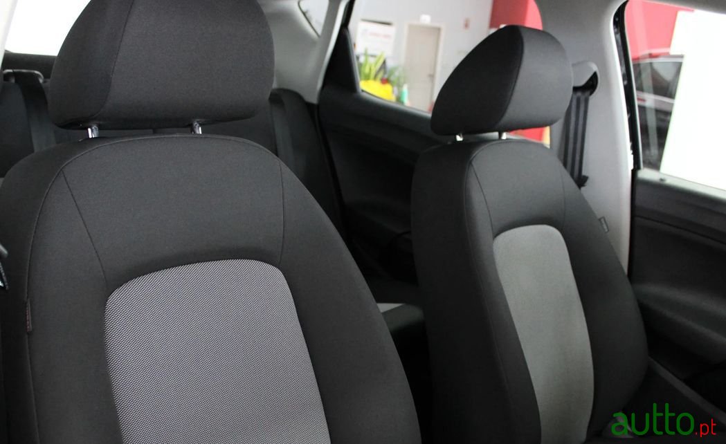 2016' SEAT Ibiza photo #6