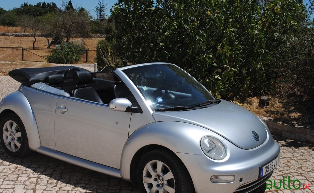 2003' Volkswagen New Beetle photo #1
