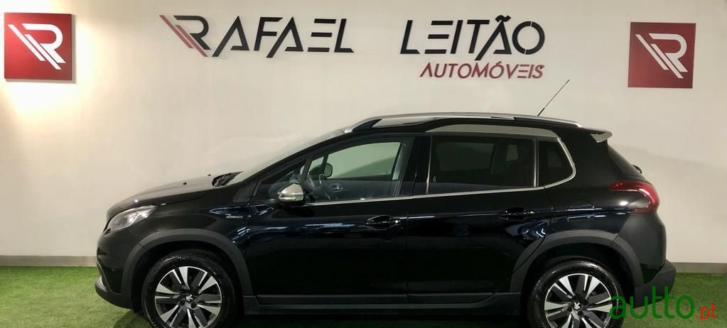 2017' Peugeot 2008 photo #2