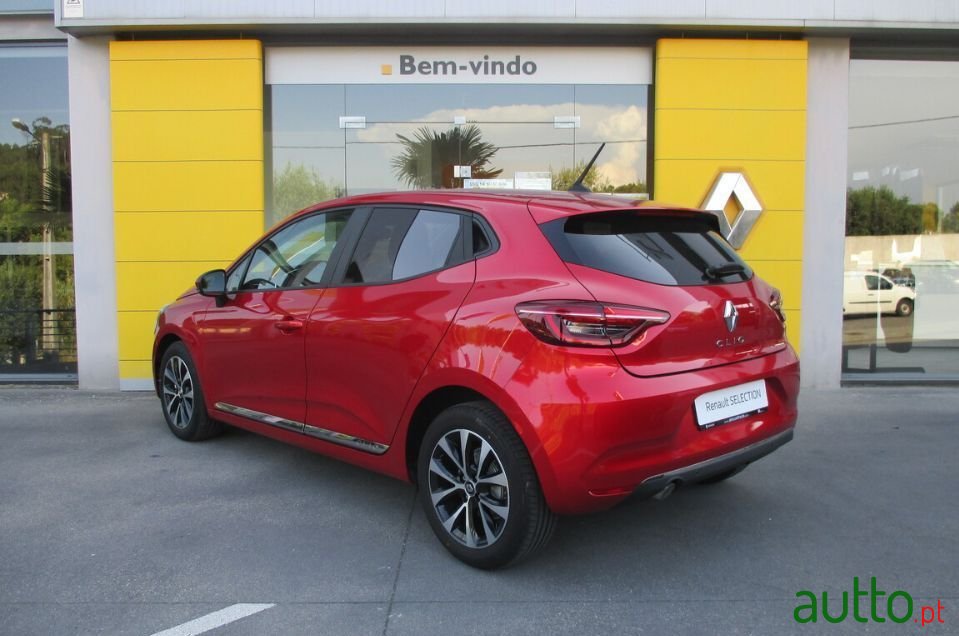 2021' Renault Clio photo #5