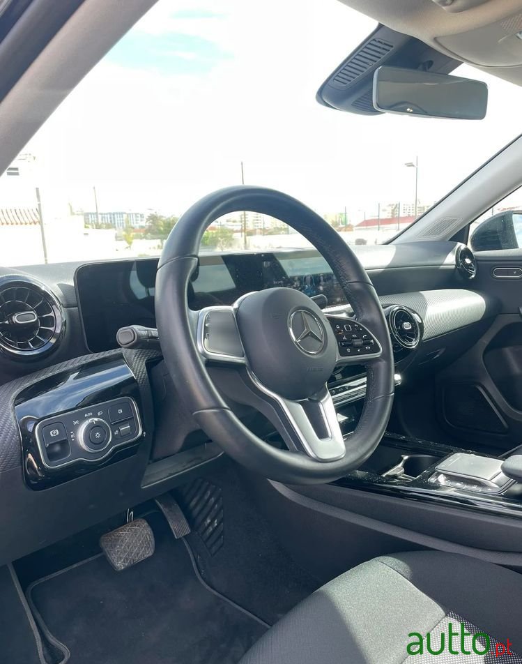 2020' Mercedes-Benz A 180 photo #5