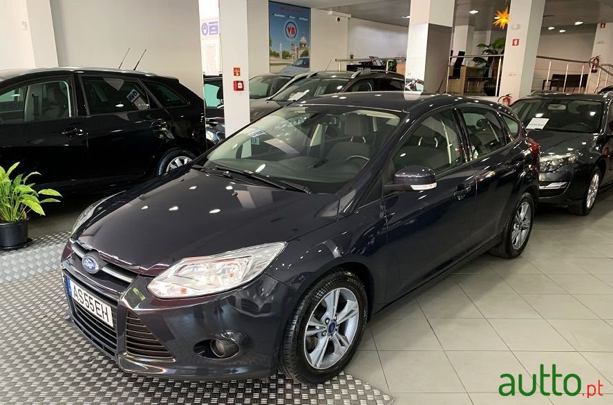 2013' Ford Focus photo #5