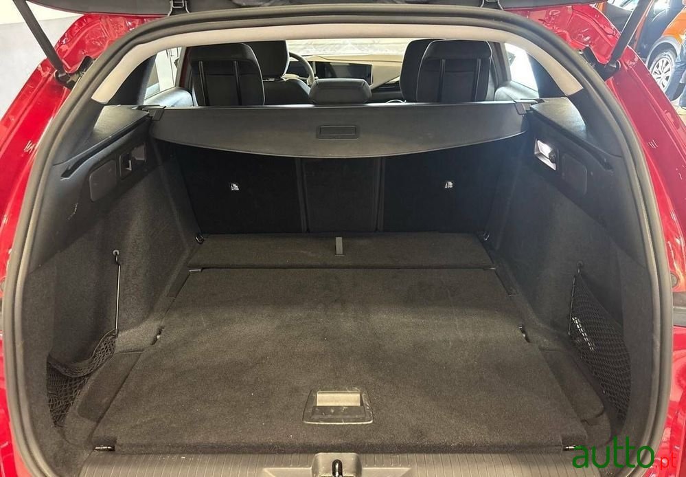 2024' Opel Astra 1.2 T Edition photo #6