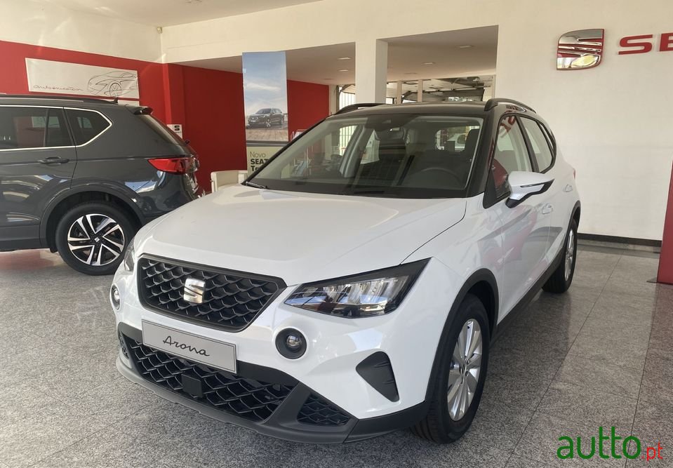 2022' SEAT Arona photo #1