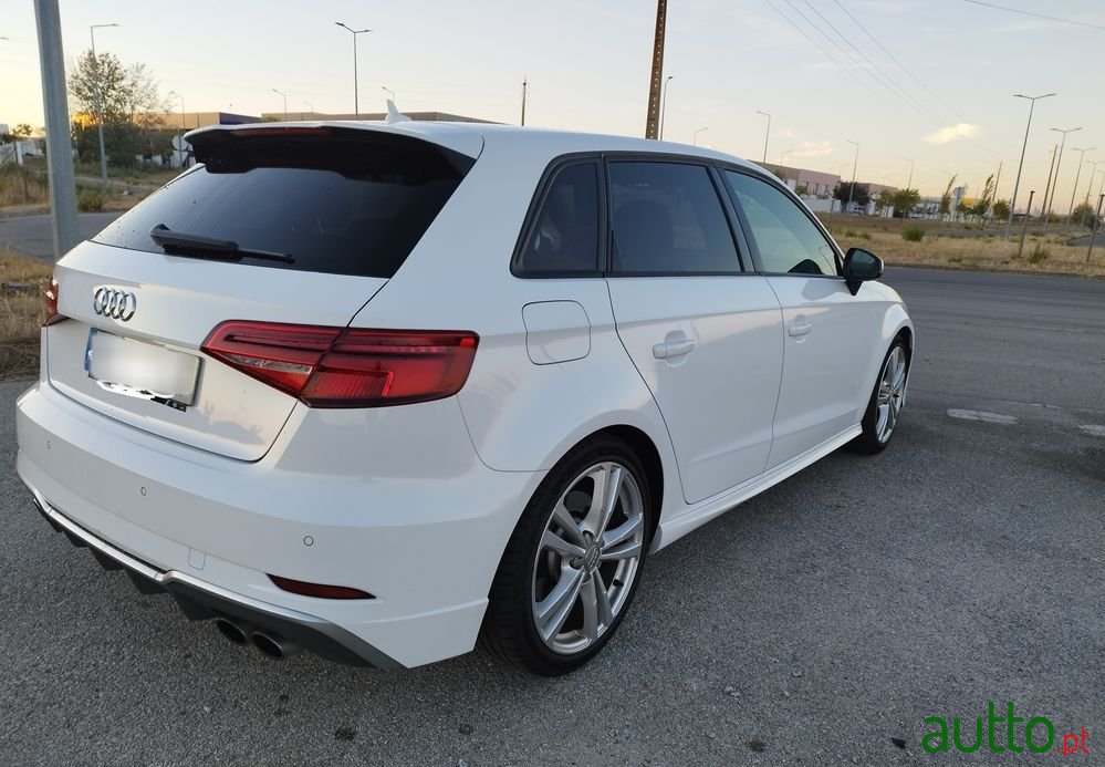 2017' Audi S3 Sportback photo #3
