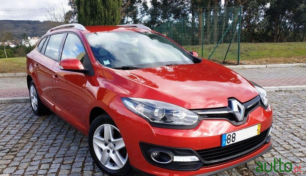 2015' Renault Megane Sports Tourer photo #3