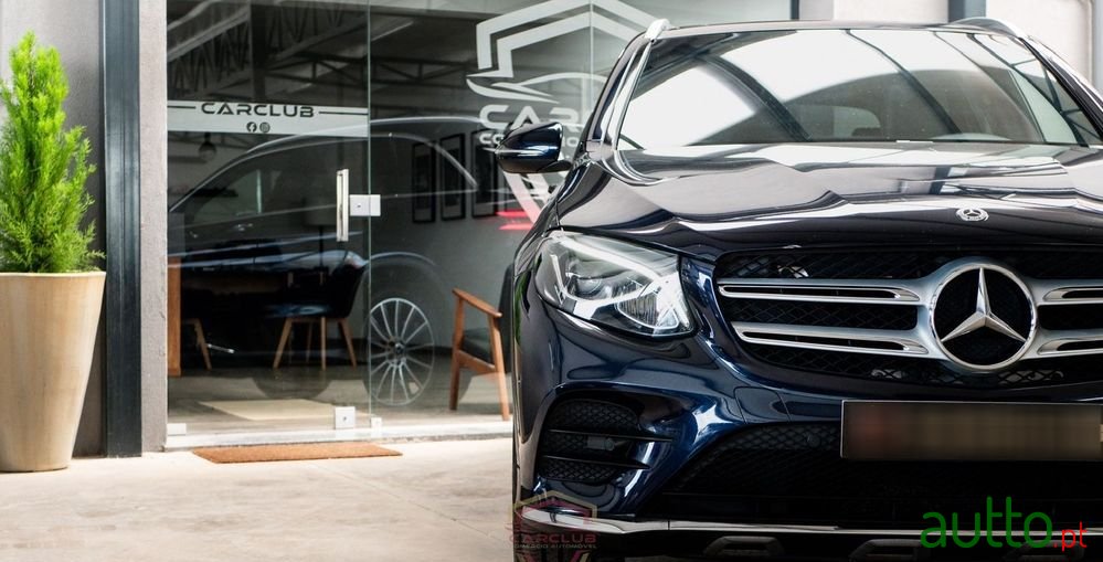 2018' Mercedes-Benz GLC 220 photo #6