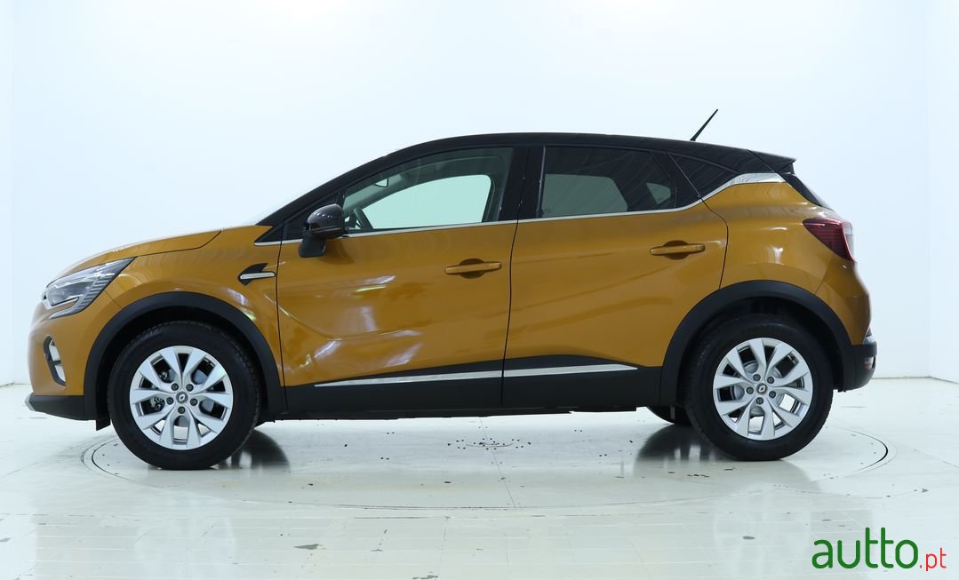 2021' Renault Captur photo #4