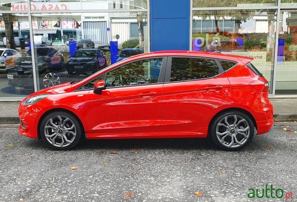 2021' Ford Fiesta photo #2