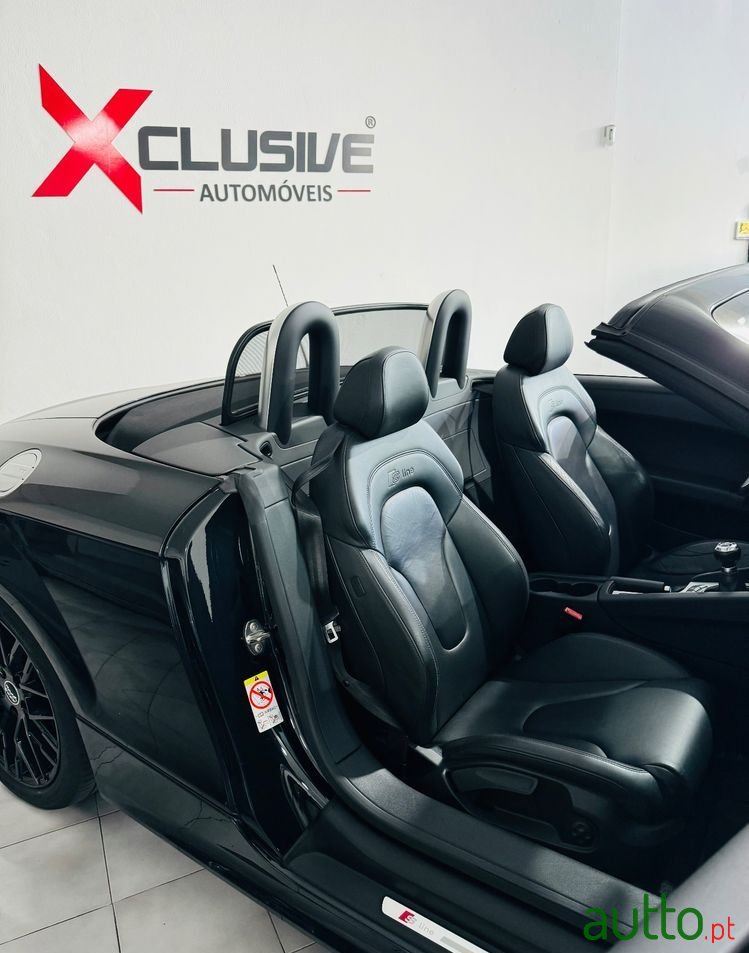 2010' Audi TT Roadster photo #5