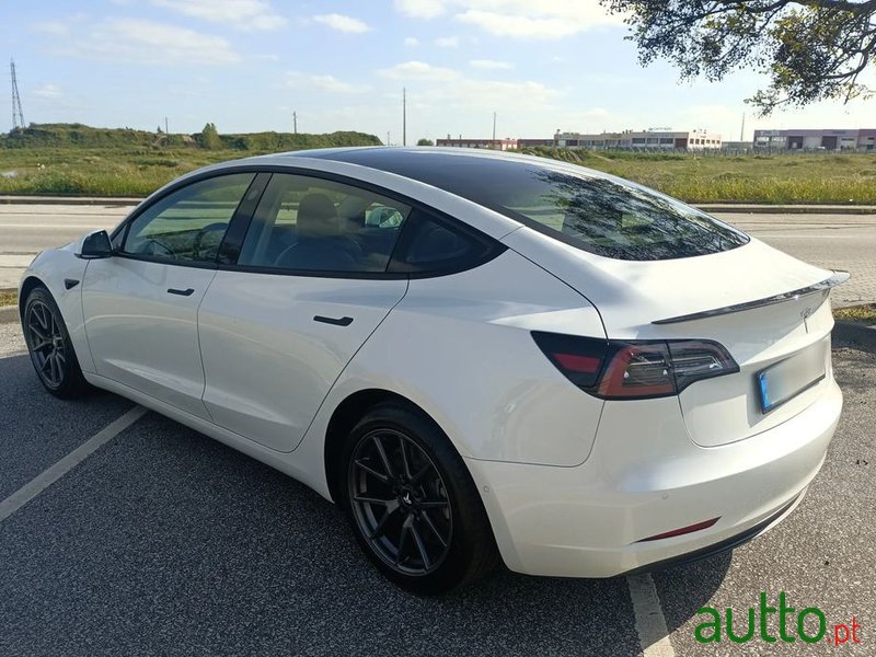 2021' Tesla Model 3 Tração Traseira photo #4