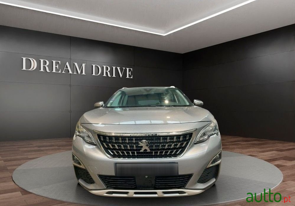 2018' Peugeot 3008 photo #2