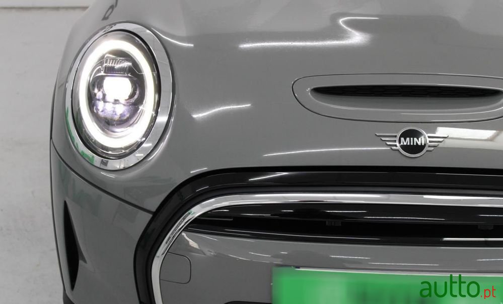 2022' MINI Cooper 3 Portas photo #4