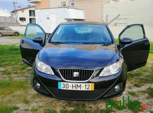 2009' SEAT Ibiza Sc 1.2 Sport photo #2