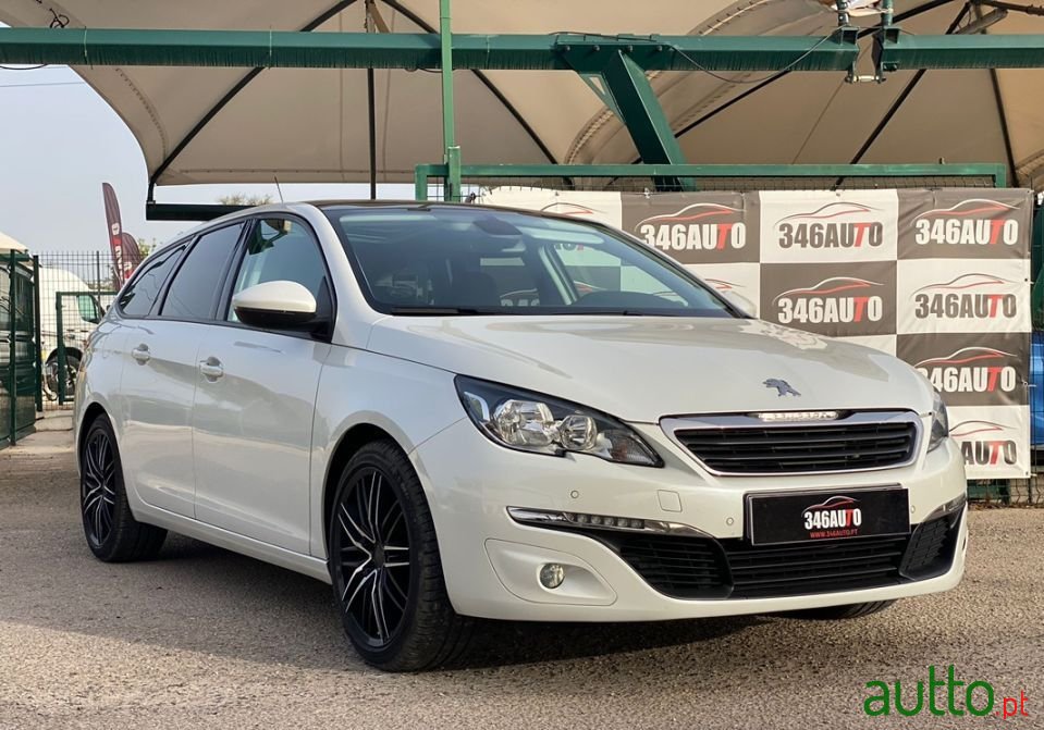 2015' Peugeot 308 Sw photo #1