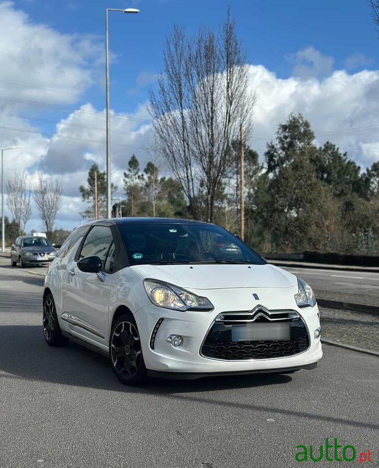 2013' Citroen DS3 1.6 Thp Sport Chic photo #1