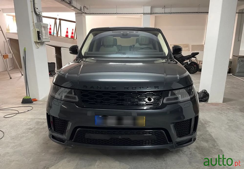 2019' Land Rover Range Rover Sport photo #2