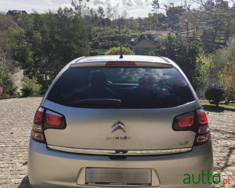 2013' Citroen C3 1.0 Vti Attraction photo #5
