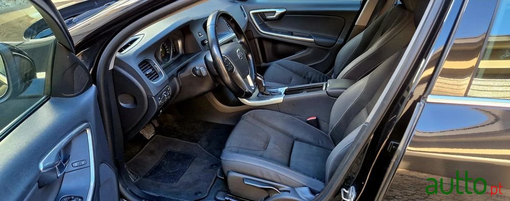 2013' Volvo V60 photo #5