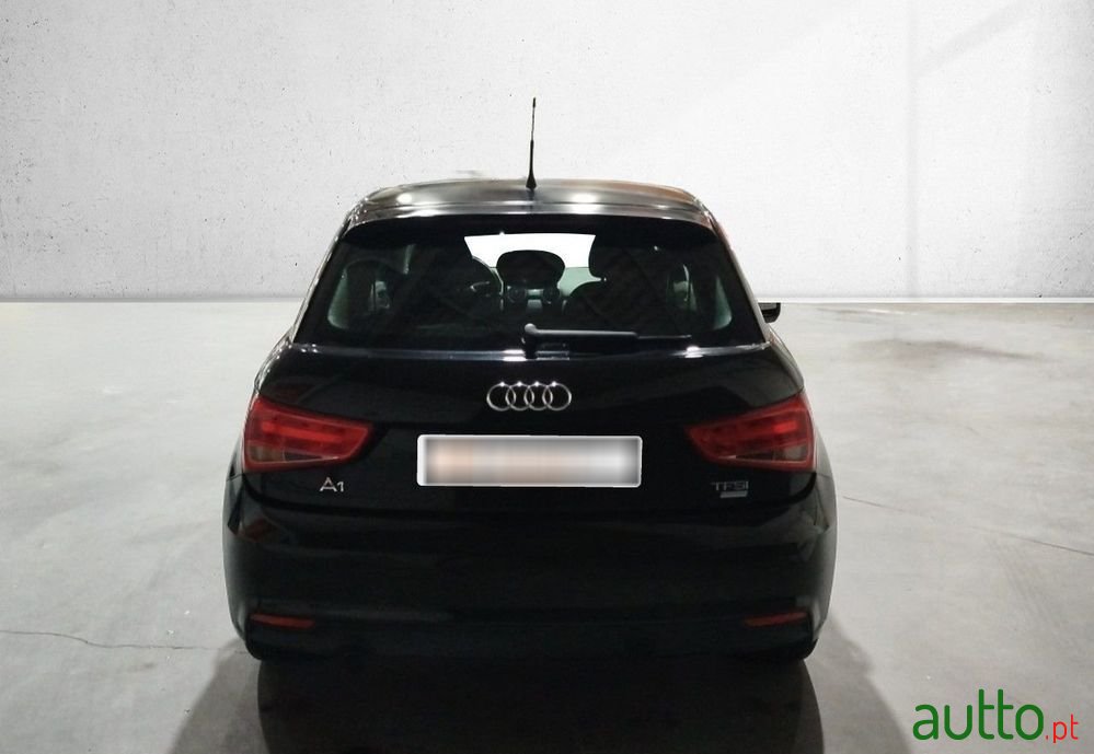 2016' Audi A1 Sportback photo #5