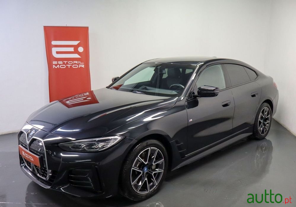 2023' BMW Série I photo #1