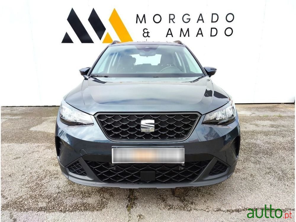 2022' SEAT Arona 1.0 Tsi Style photo #3