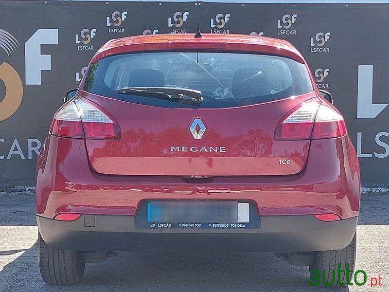 2010' Renault Megane photo #4