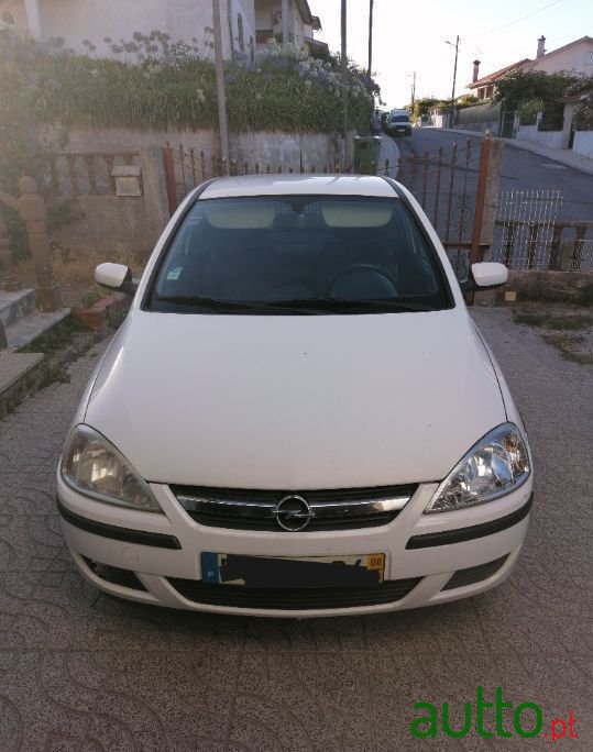2006' Opel Corsa photo #2