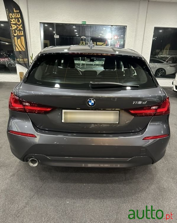 2020' BMW 116 D Line Sport Auto photo #5